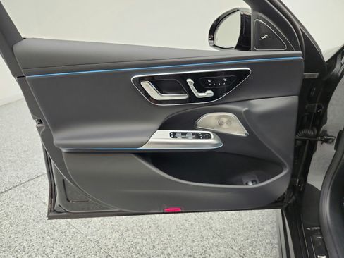 Used 2026 Mercedes-Benz E 450 4MATIC Sedan image 19