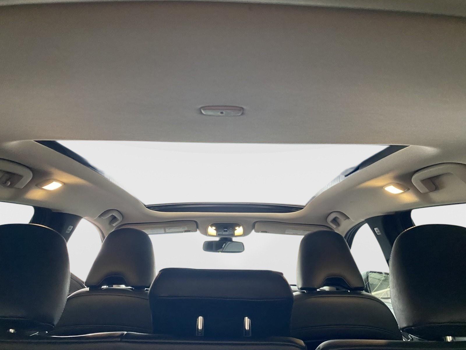 Used 2019 INFINITI QX50 Luxe AWD/4WD image 16