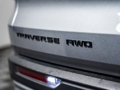 Used 2024 Chevrolet Traverse Z71 w/ Enhanced Driving Package image 8