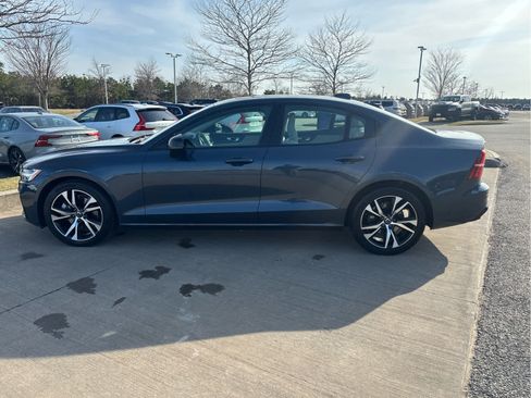 Used 2025 Volvo S60 B5 Core FWD image 26