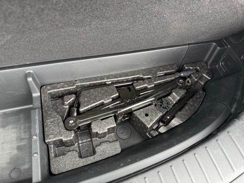 Used 2019 Hyundai Santa Fe SEL FWD image 27