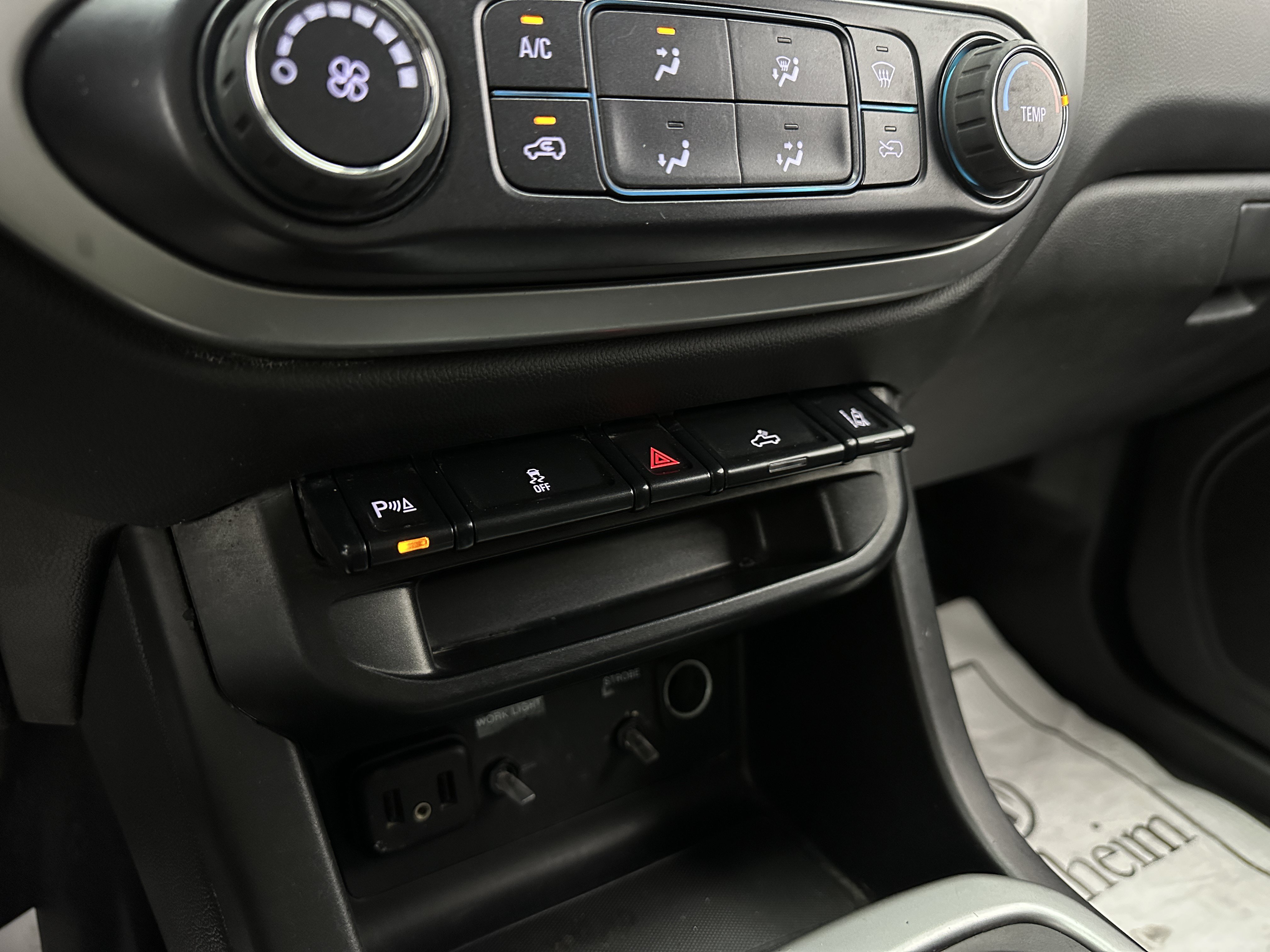 Used 2022 Chevrolet Colorado LT w/ Fleet Safety Package RWD image 21