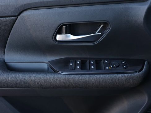 New 2026 Nissan Kicks SV image 24