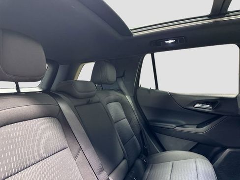 New 2026 Chevrolet Equinox LT w/ Safety and Technology Package FWD image 32