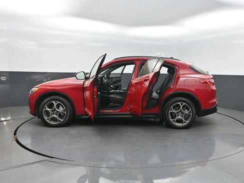 Used 2023 Alfa Romeo Stelvio Sprint AWD/4WD image 45