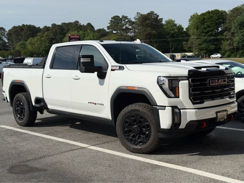 Used 2024 GMC Sierra 2500 AT4 w/ AT4 Premium Plus Package AWD/4WD image 1