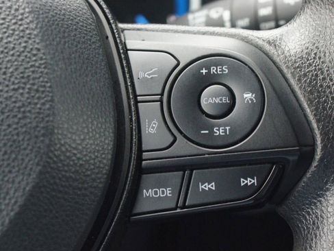 Used 2024 Toyota RAV4 XLE image 9