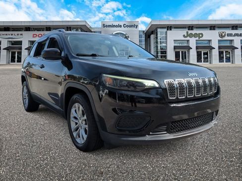 Used 2020 Jeep Cherokee Latitude image 2