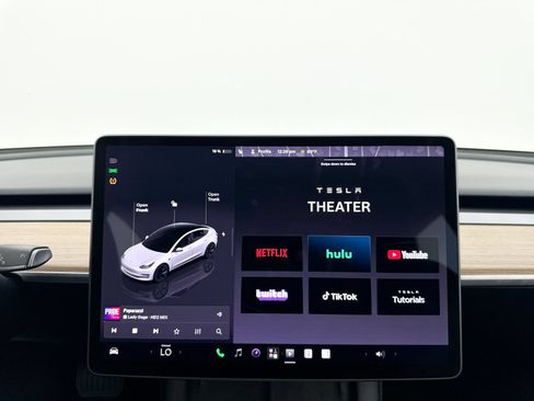 Used 2023 Tesla Model 3 Standard Range RWD image 6