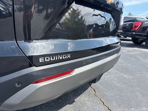 Used 2026 Chevrolet Equinox LT w/ Convenience Package II AWD/4WD image 11