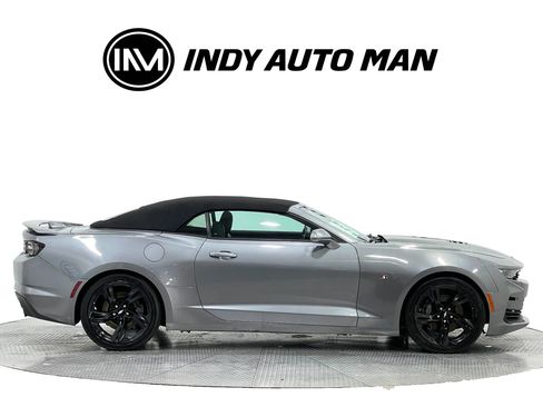 Used 2019 Chevrolet Camaro SS RWD image 3
