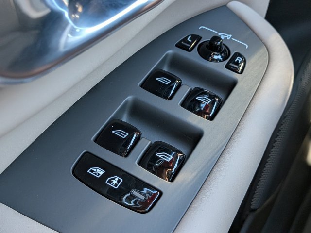 New 2026 Volvo XC90 T8 Plus w/ Protection Package Premier AWD/4WD image 27