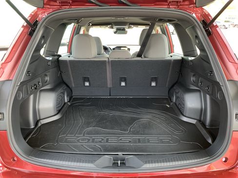 Used 2025 Subaru Forester w/ Convenience Package #1 AWD/4WD image 34