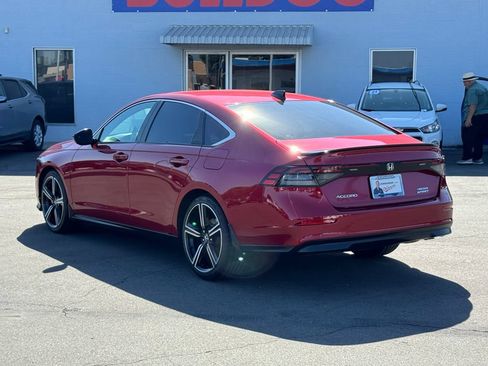 Used 2023 Honda Accord Sport image 4