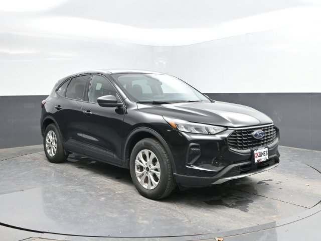 Used 2025 Ford Escape Active AWD/4WD image 4