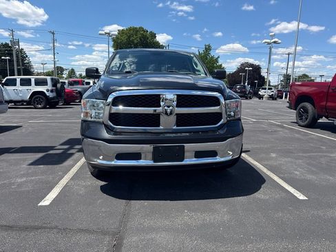 Used 2019 RAM 1500 Classic SLT AWD/4WD image 7