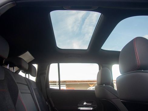 Certified 2025 Mercedes-Benz GLB 250 4MATIC image 34