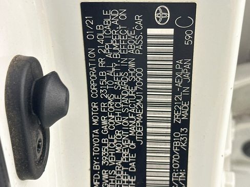 Used 2021 Toyota Corolla LE FWD image 12