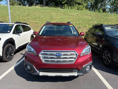 Used 2017 Subaru Outback 2.5i Limited AWD/4WD image 2