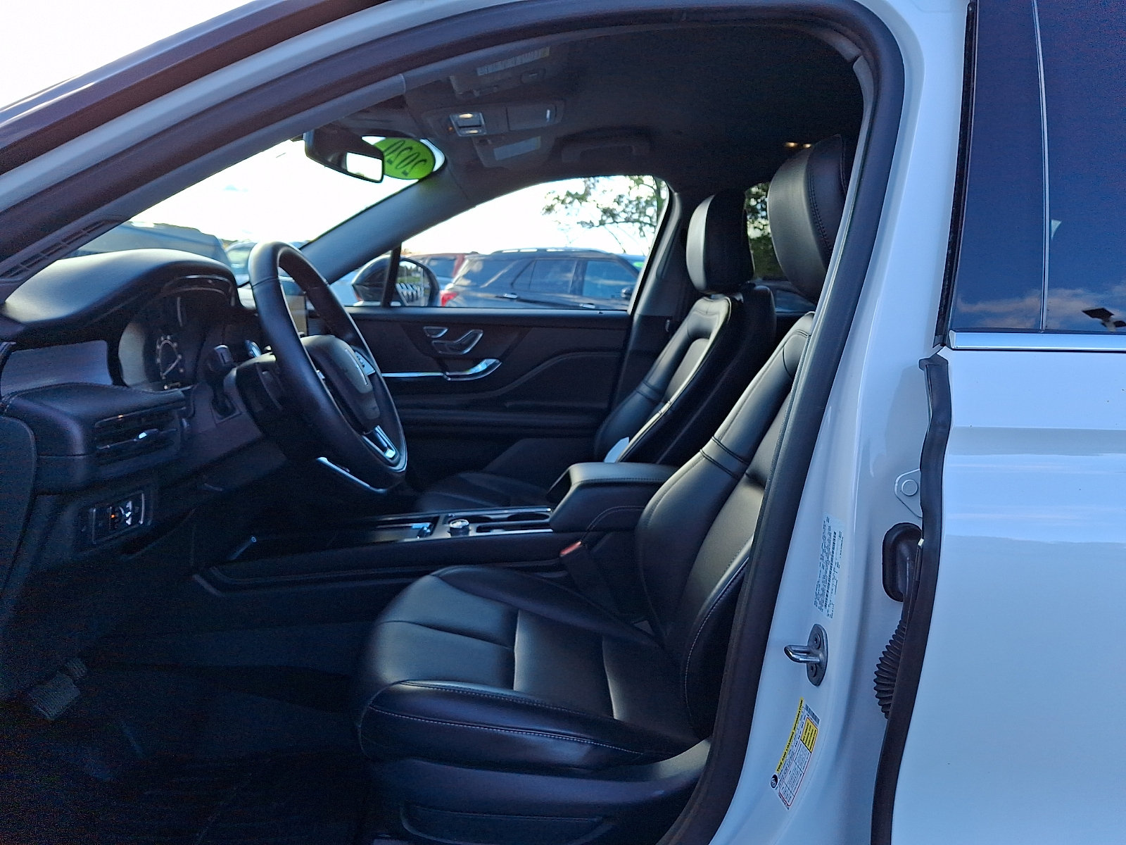 Used 2020 Lincoln Corsair AWD image 14