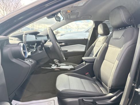 New 2026 Chevrolet Trax LT w/ Driver Confidence Package image 12