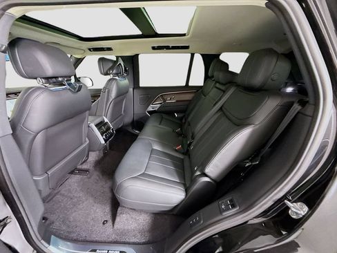 New 2026 Land Rover Range Rover Long Wheelbase SE AWD/4WD image 21