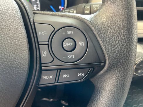 Certified 2025 Toyota RAV4 XLE AWD/4WD image 11