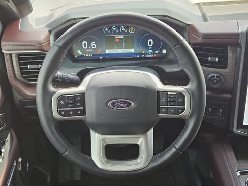 Used 2024 Ford Expedition Limited w/ Excursion Package AWD/4WD image 26