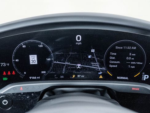 Used 2024 Porsche Taycan 4S w/ Premium Package image 54