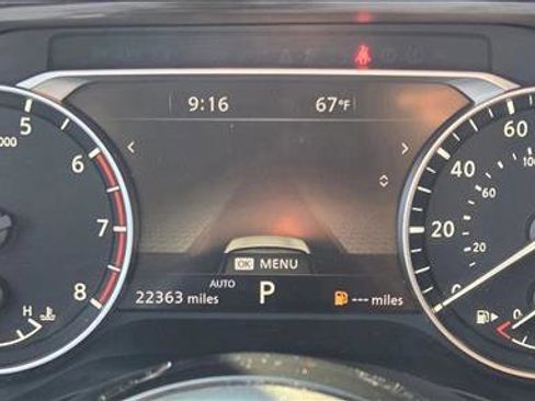 Used 2023 Nissan Rogue SL w/ SL Premium Package image 11