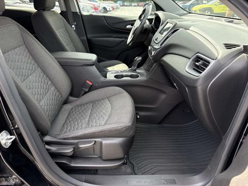 Used 2019 Chevrolet Equinox LT FWD image 25