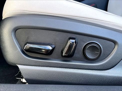 Used 2024 Lexus UX 250h F Sport image 34