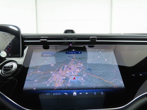 New 2026 Mercedes-Benz E 53 AMG e 4MATIC Sedan image 15