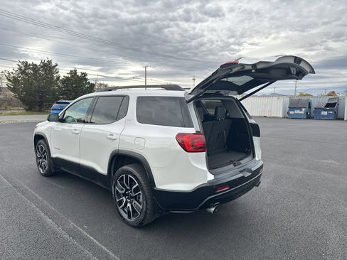 Used 2019 GMC Acadia SLT w/ Black Edition image 32