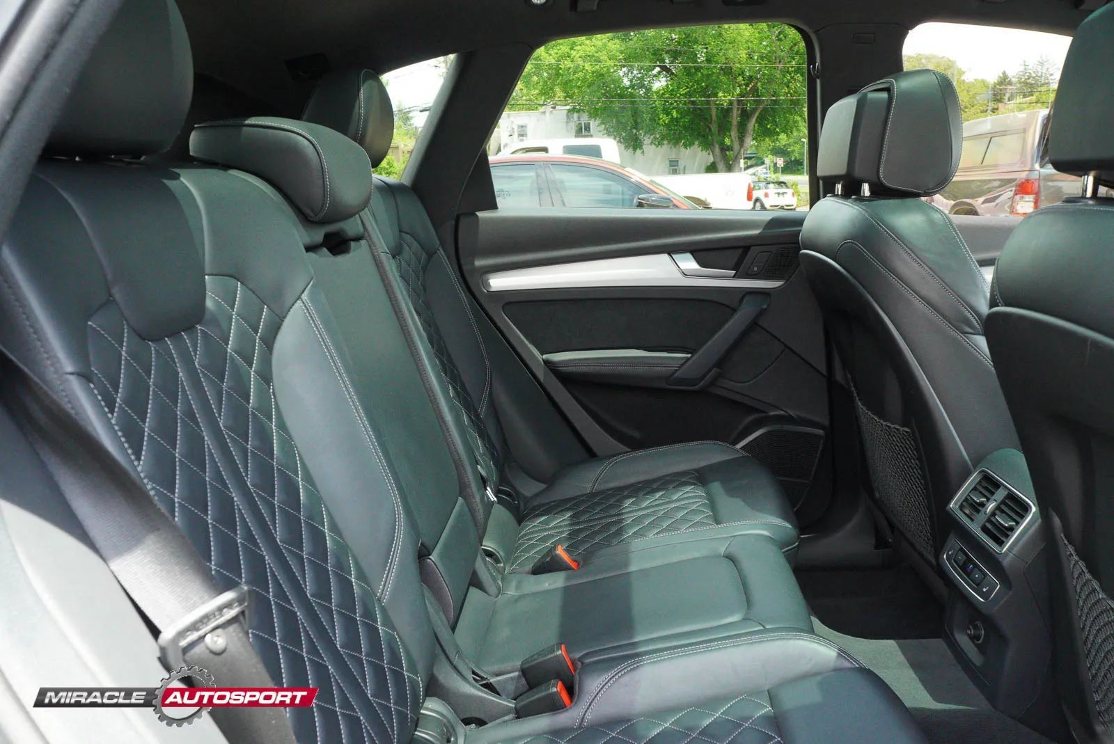 Used 2018 Audi SQ5 Premium Plus w/ Navigation Package AWD/4WD image 39