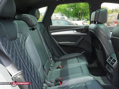 Used 2018 Audi SQ5 Premium Plus w/ Navigation Package AWD/4WD image 39