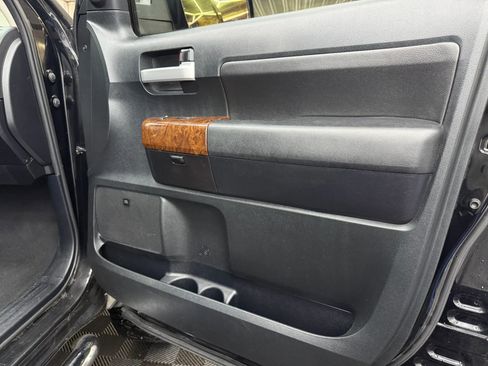 Used 2011 Toyota Tundra Limited AWD/4WD image 5
