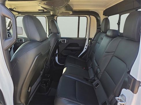 New 2026 Jeep Gladiator Sport image 11