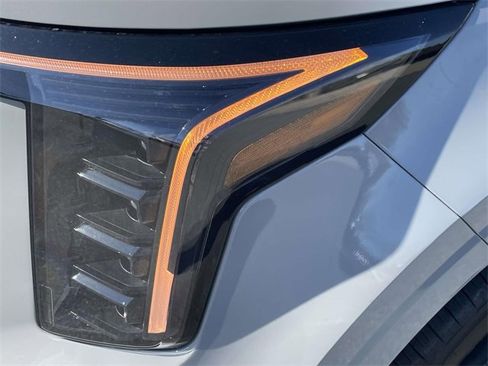 New 2026 Kia Carnival SX Prestige image 13