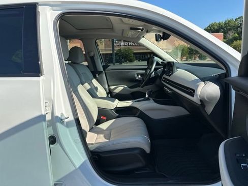 Used 2024 Honda HR-V EX-L image 15