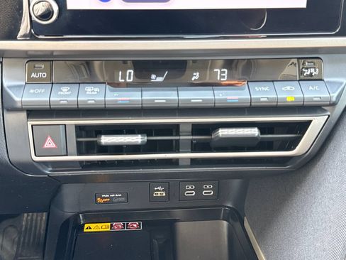 Used 2025 Toyota Camry LE FWD image 24