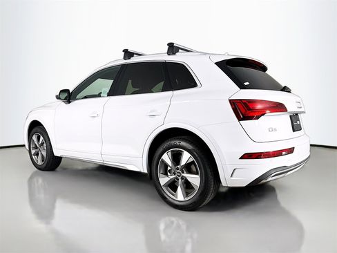 Certified 2023 Audi Q5 2.0T Premium w/ Convenience Package image 5