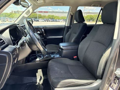 Used 2021 Toyota 4Runner TRD Off-Road AWD/4WD image 19