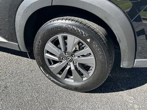 Used 2025 Nissan Pathfinder SV FWD image 23
