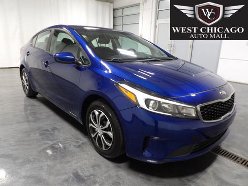 Used 2017 Kia Forte LX FWD image 1
