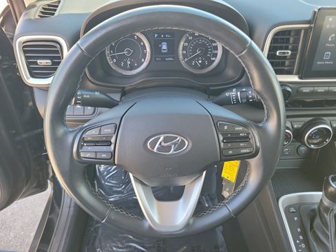 Used 2021 Hyundai Venue SEL w/ Cargo Package FWD image 25