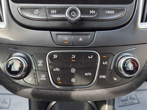 Used 2023 Chevrolet Malibu LT FWD image 30