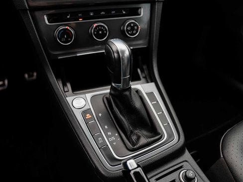 Used 2017 Volkswagen Golf Alltrack SE image 28