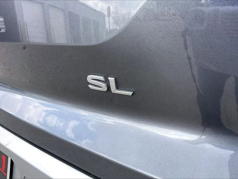 Used 2025 Nissan Pathfinder SL image 33