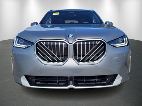 New 2025 BMW X3 xDrive30i w/ Premium Package image 2